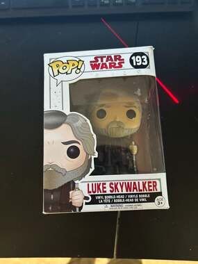 Funko Pop! Star Wars: The Last Jedi Luke Skywalker #193